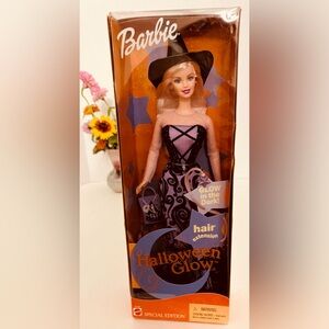 NIB Vintage Special Edition HALLOWEEN GLOW BARBIE!